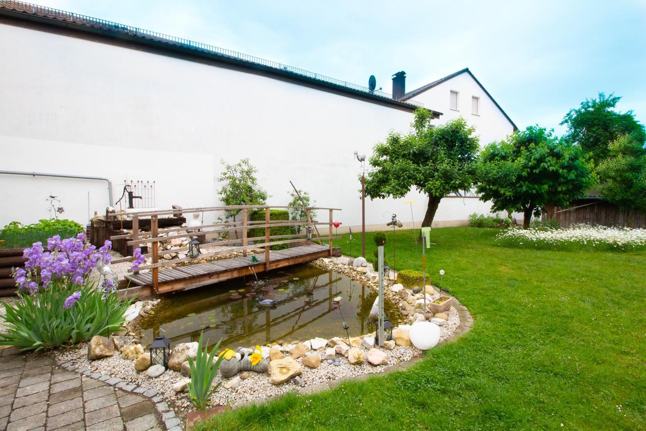 Pension Eichschmid / Röll´n Biergarten Bad Gögging Exterior foto